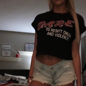 D.A.R.E. Cropped t-shirt